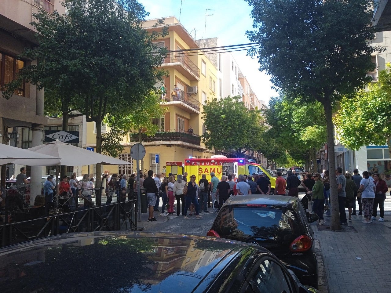 Un atropello en el centro de Elche deja una mujer herida y el vuelco de un camión en la A-7 tres hombres asistidos Un atropello en el centro de Elche deja una mujer herida y el vuelco de un camión en la A-7 tres hombres asistidos