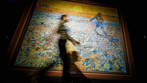 Activistas lanzan pur&eacute; de verduras sobre un cuadro de Van Gogh en Roma