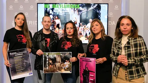 Mérida Flamenca llena noviembre de arte con su flashmob, jornada de formación, convivencias, exposiciones y el estreno del espectáculo Raíces Mérida Flamenca llena noviembre de arte con su flashmob, jornada de formación, convivencias, exposiciones y el estreno del espectáculo Raíces