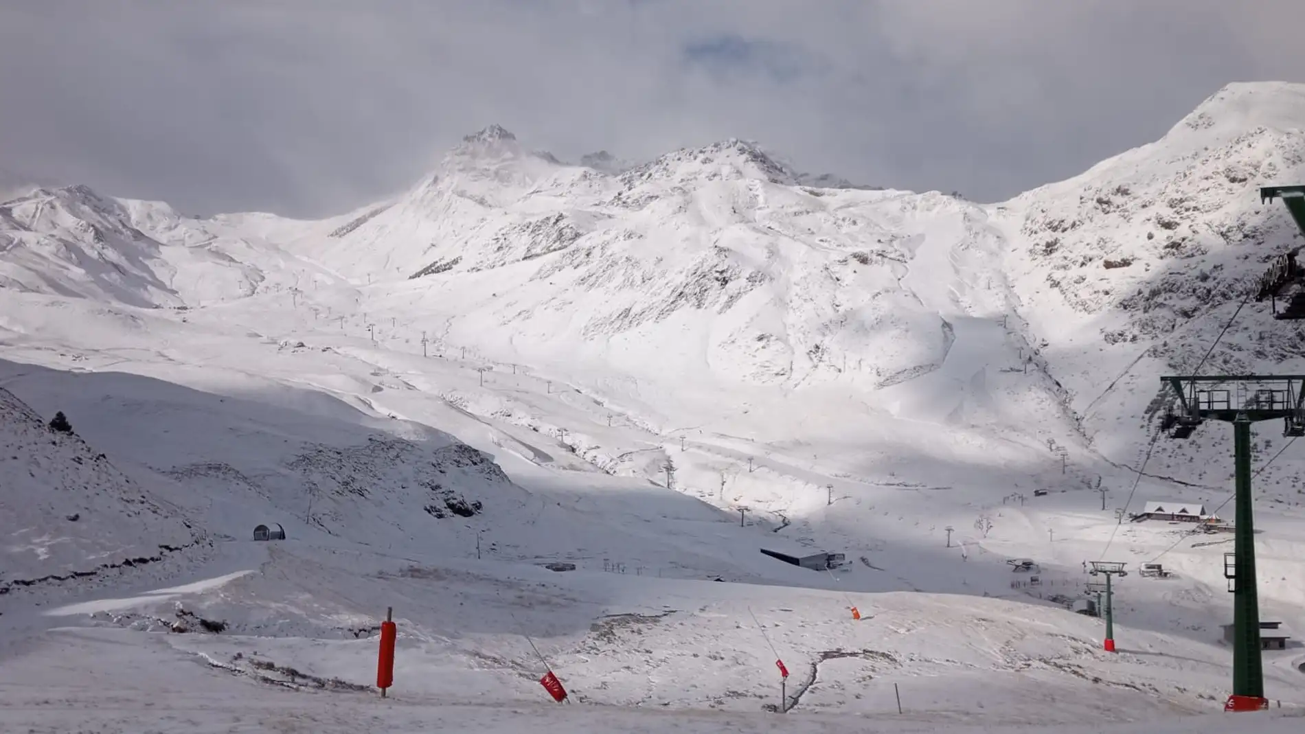 Primeras nieves que animarán a los esquiadores