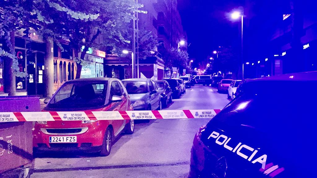 Sancionado un ciudadano por perder una granada de mano de airsoft en una calle de Elda que tiene que ser acordonada Sancionado un ciudadano por perder una granada de mano de airsoft en una calle de Elda que tiene que ser acordonada