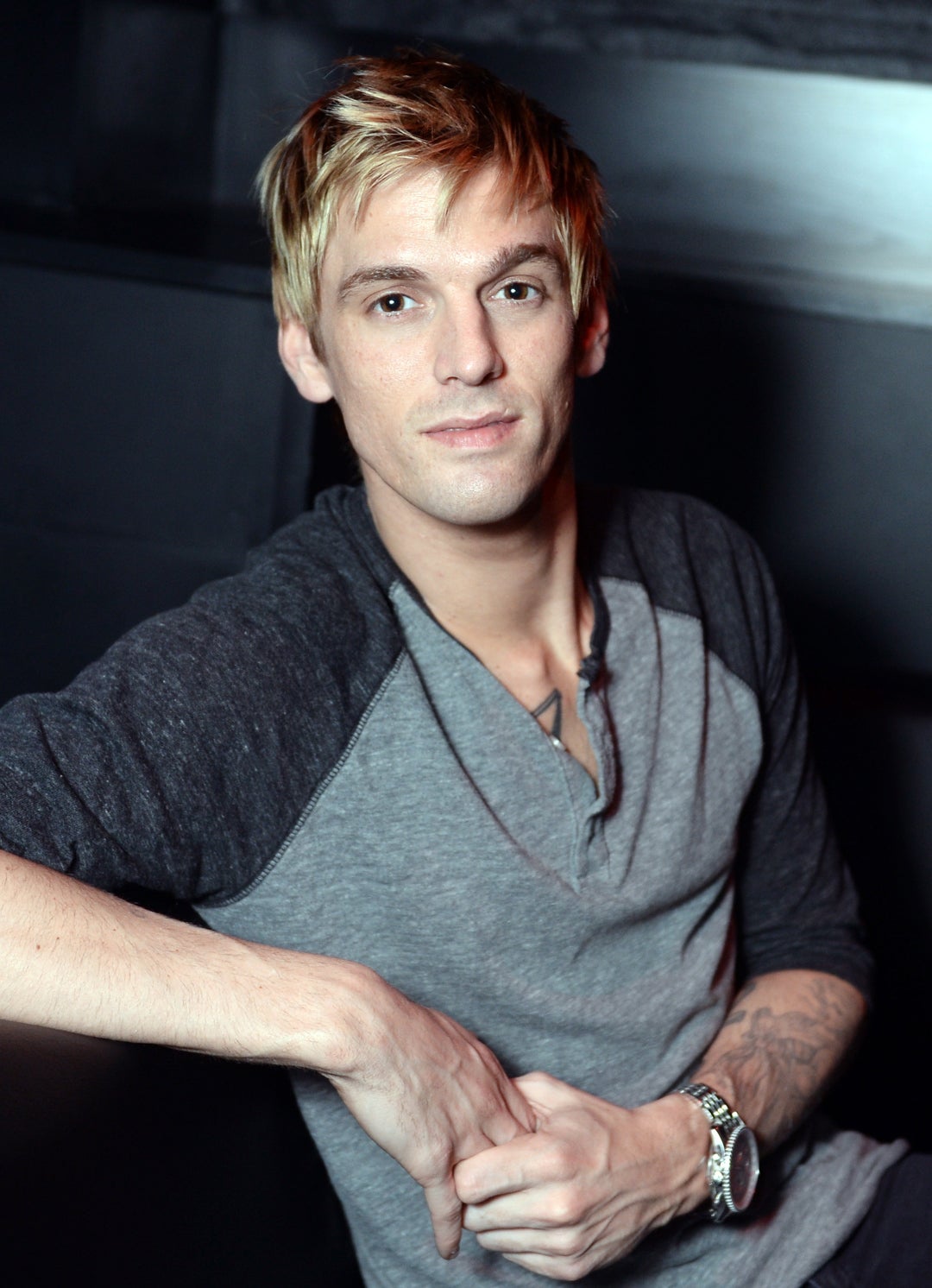 Hallado muerto en su casa el conocido cantante Aaron Carter Hallado muerto en su casa el conocido cantante Aaron Carter