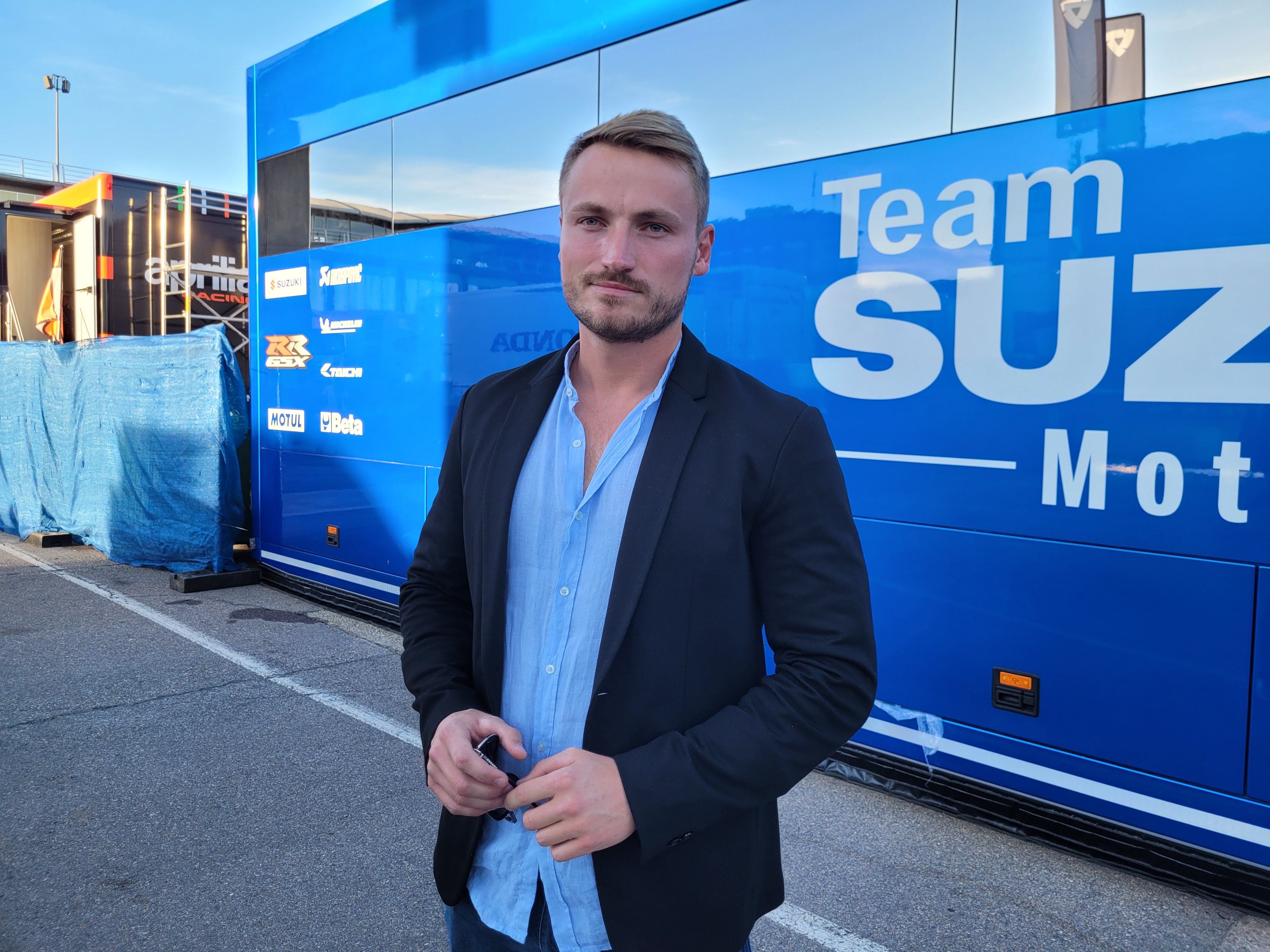 Marcus Cooper: "Me ha sorprendido el ambiente que hay en un Mundial de MotoGP" Marcus Cooper: "Me ha sorprendido el ambiente que hay en un Mundial de MotoGP"