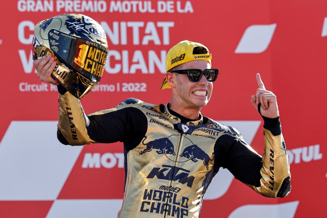 Armengol felicita a Augusto Fernández por su "luchado y anhelado" campeonato del mundo de Moto2 Armengol felicita a Augusto Fernández por su "luchado y anhelado" campeonato del mundo de Moto2