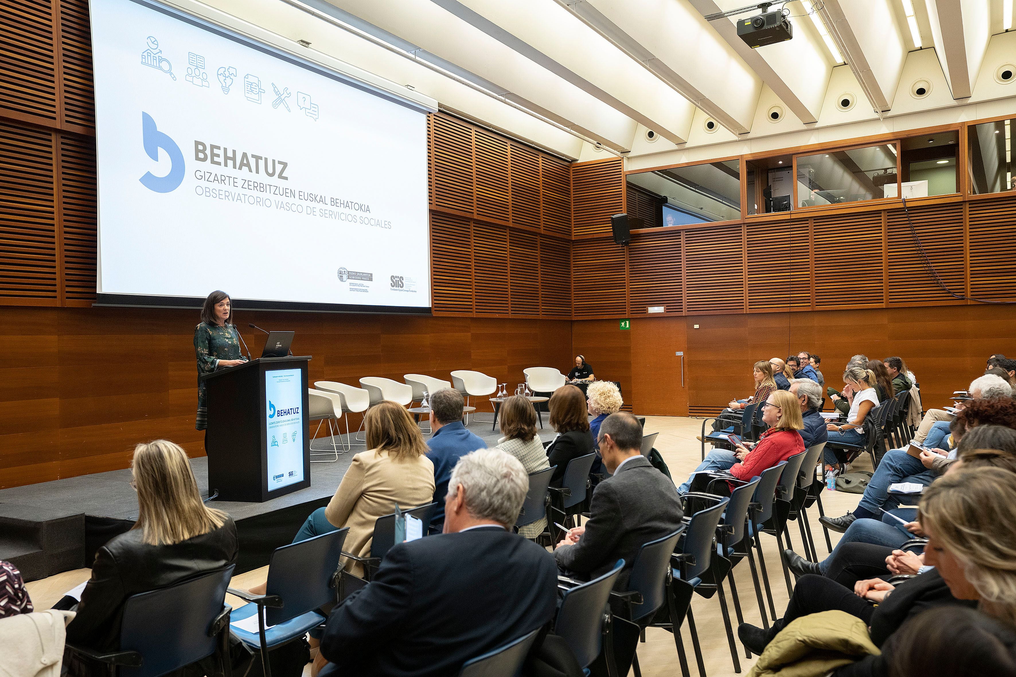 Nace el portal Behatuz para reforzar el Sistema Vasco de Servicios Sociales Nace el portal Behatuz para reforzar el Sistema Vasco de Servicios Sociales