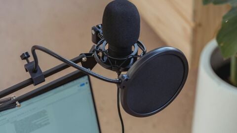 Foto de archivo de grabaci&oacute;n de podcast