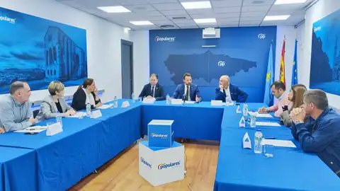 Canteli transmite su respaldo a Queipo Canteli transmite su respaldo a Queipo