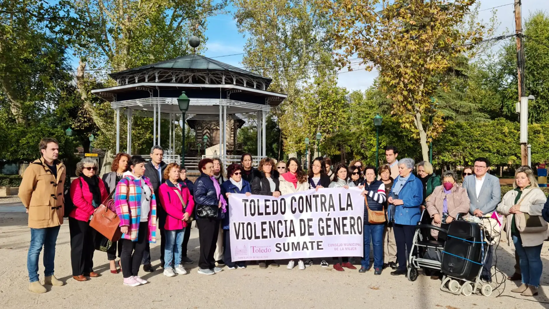 Toledo se concentra contra la violencia machista 