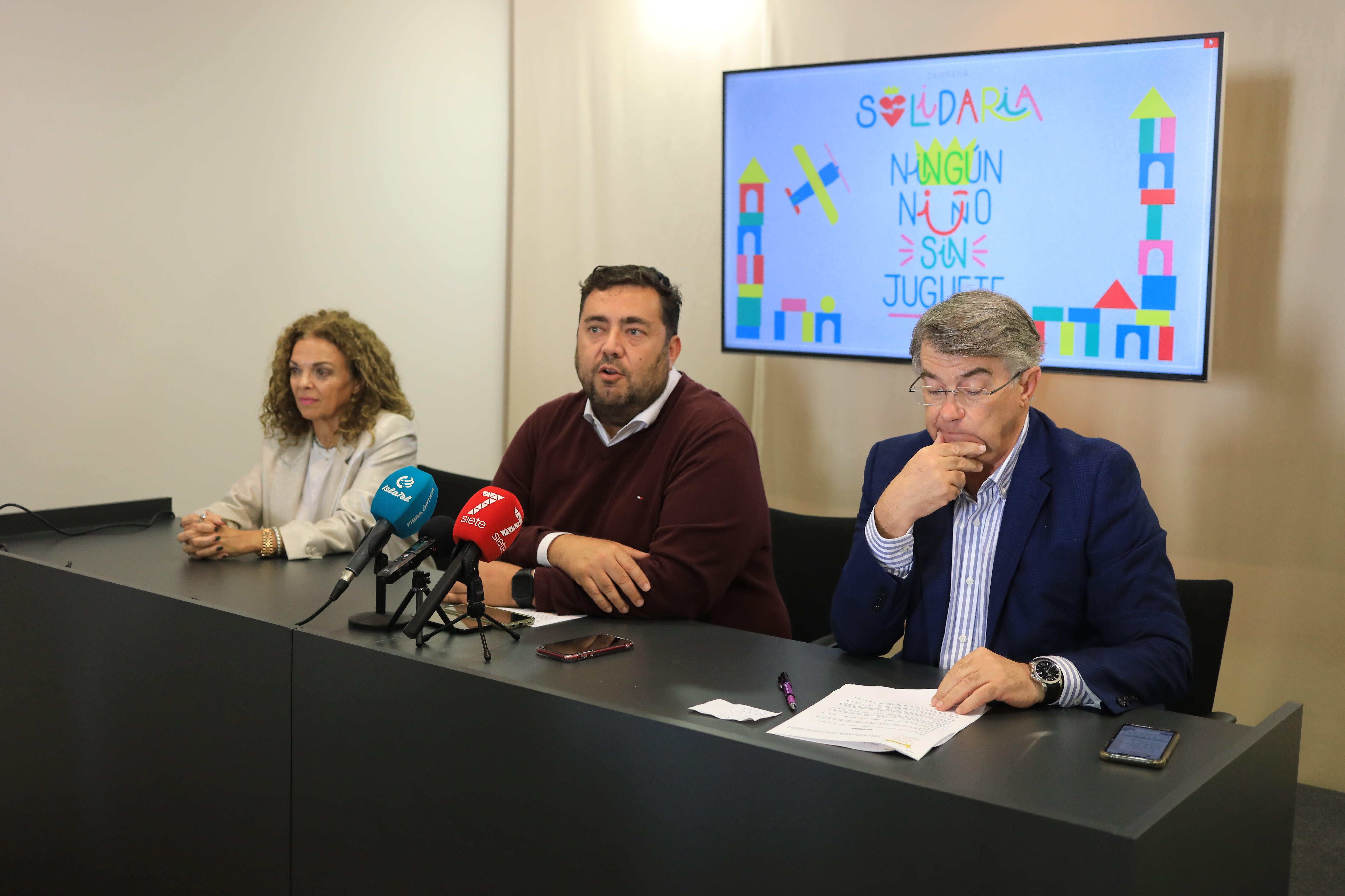 La ciudad de San Fernando se vuelca un año más con la campaña 'Ningún niño sin juguete' La ciudad de San Fernando se vuelca un año más con la campaña 'Ningún niño sin juguete'