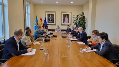 Reunión en Delegación por el paro de transporte Reunión en Delegación por el paro de transporte