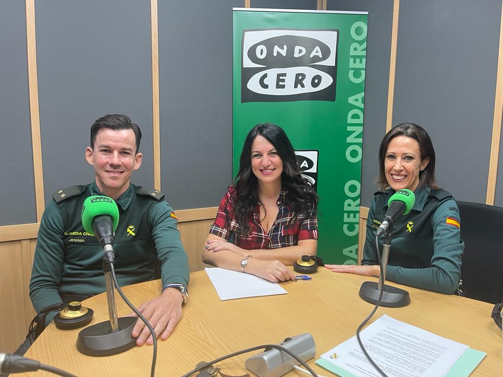 La Guardia Civil de Alicante se acerca a los estudiantes para fomentar conductas adecuadas y prevenir comportamientos de riesgo La Guardia Civil de Alicante se acerca a los estudiantes para fomentar conductas adecuadas y prevenir comportamientos de riesgo