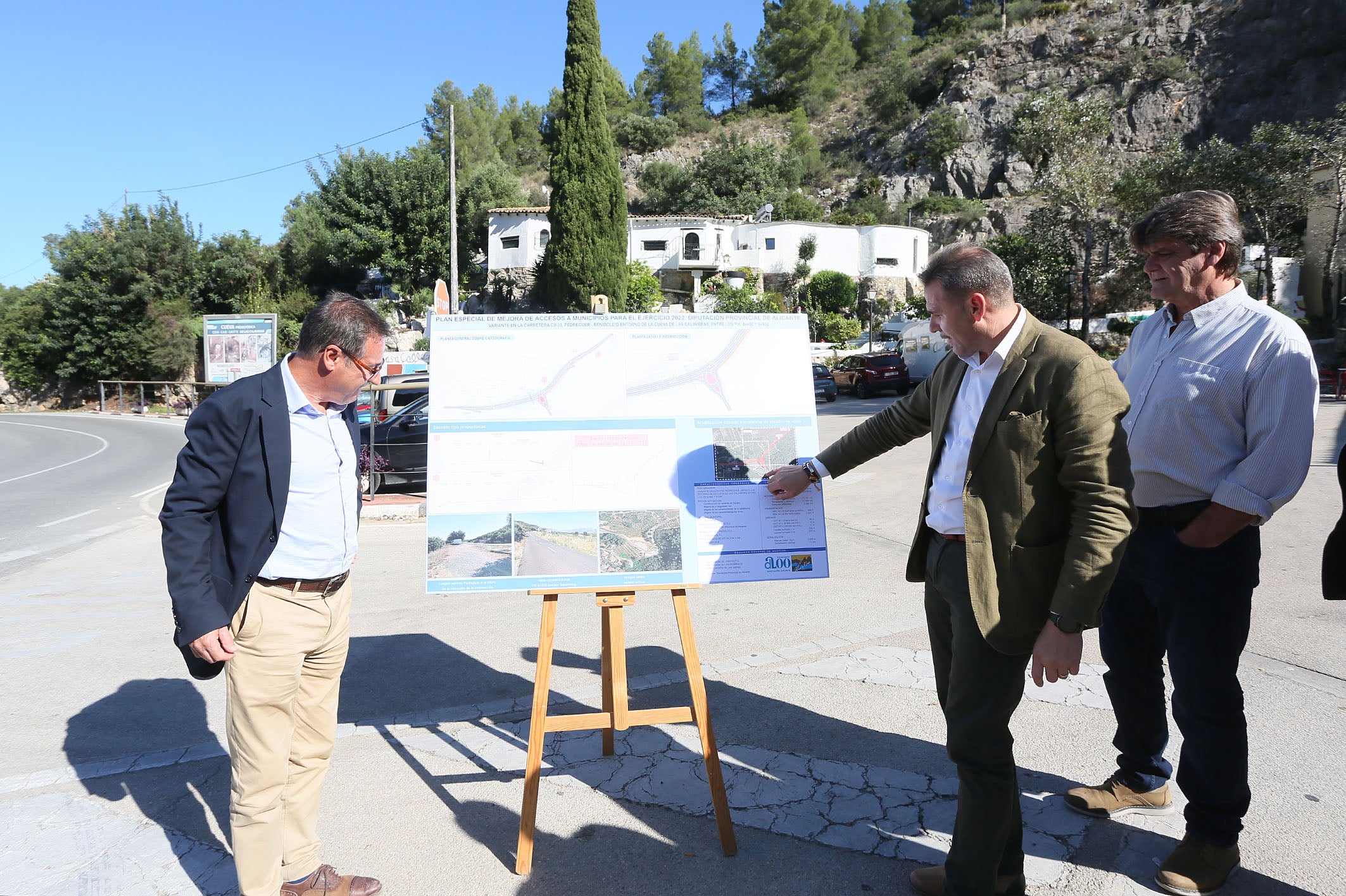 La Diputación de Alicante invierte casi 10 millones de euros en la mejora de la seguridad vial en la Marina Alta La Diputación de Alicante invierte casi 10 millones de euros en la mejora de la seguridad vial en la Marina Alta