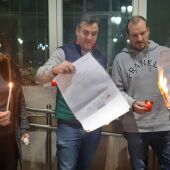 Hosteleros quemando facturas de la energía