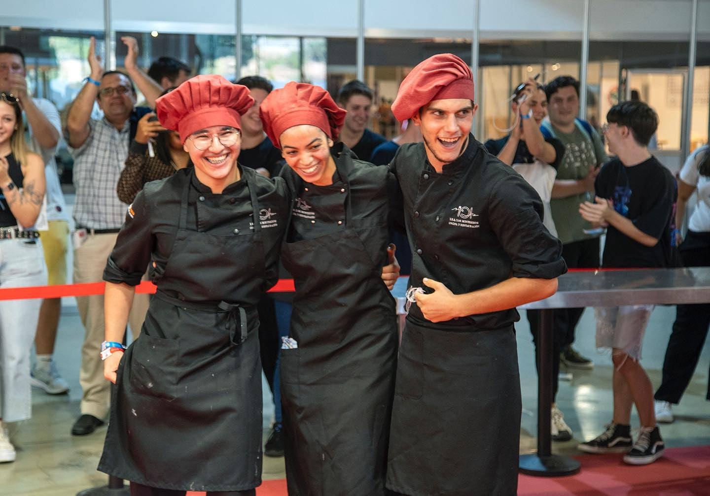 Los Montesinos presenta una guía gastronómica del IES Remedios Muñoz Los Montesinos presenta una guía gastronómica del IES Remedios Muñoz