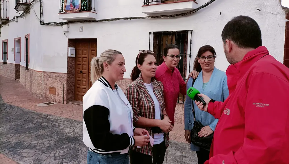 Vecinas como María del Mar, Irene, Inés y Jessy participaron en el programa de Onda Cero