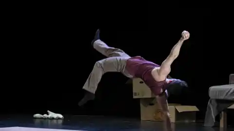 'La Mudanza' de Guillem Fluixà llega a la Vila Joiosa. 'La Mudanza' de Guillem Fluixà llega a la Vila Joiosa.