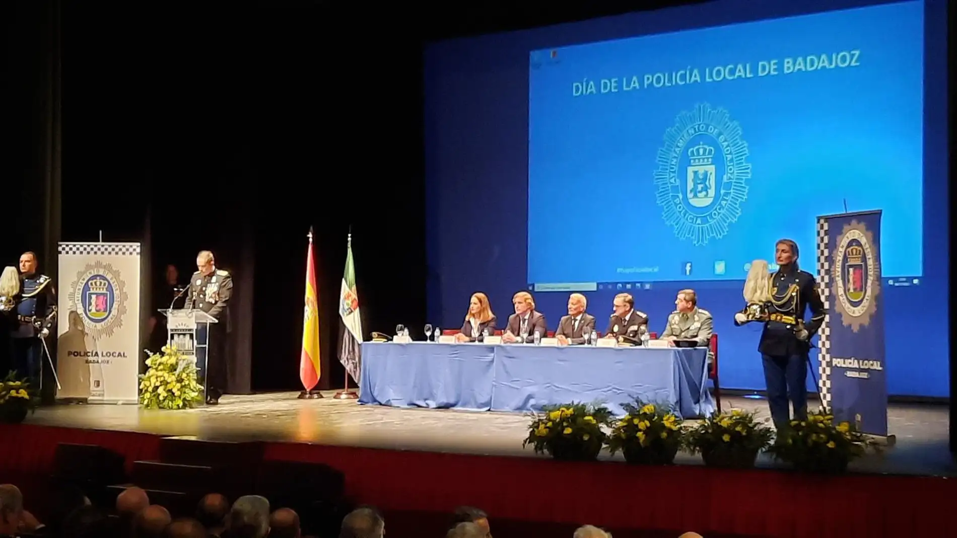 La Policía Local de Badajoz reconoce a sus efectivos por actuaciones destacadas