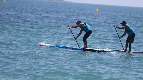 Deportistas entrenándose de cara a la prueba. Deportistas entrenándose de cara a la prueba.