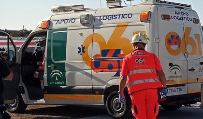 Un fallecido y cuatro heridos en un accidente de tráfico en la SE-40 Un fallecido y cuatro heridos en un accidente de tráfico en la SE-40