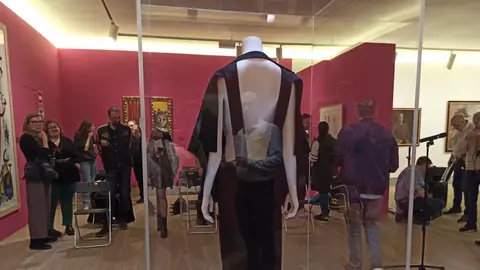 Vestido tipo kimono para Yves Saint Laurent Vestido tipo kimono para Yves Saint Laurent