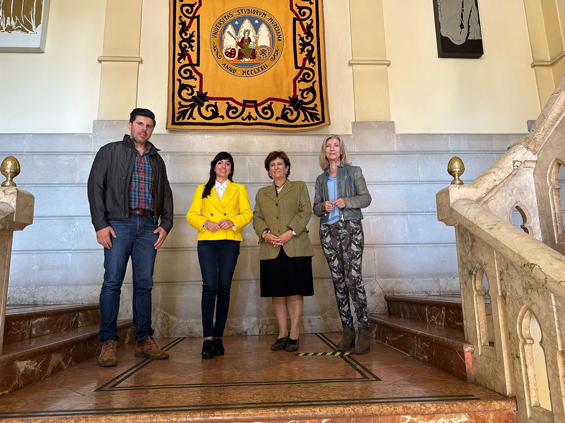Movibus conectará los municipios de la Región con la Universidad de Murcia con 19 líneas de transporte público. Movibus conectará los municipios de la Región con la Universidad de Murcia con 19 líneas de transporte público.