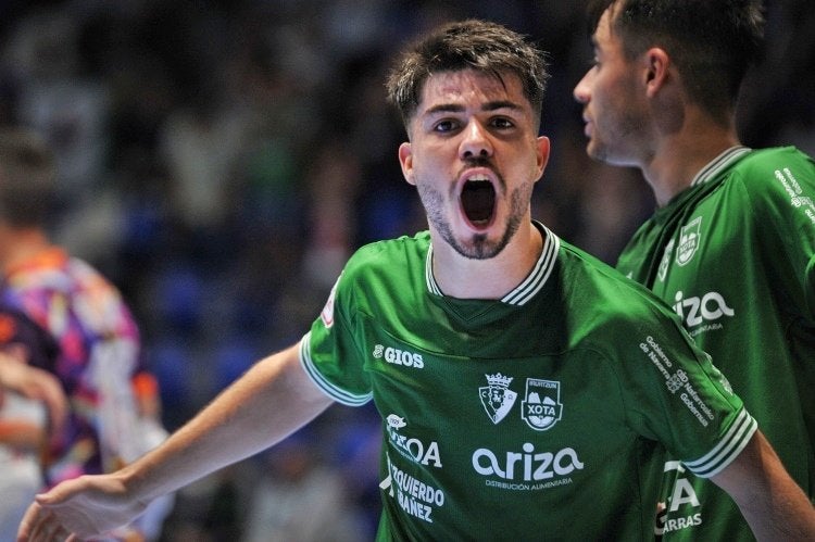 Dani Zurdo: "Cuando llevemos otros tres años juntos vamos a ser un equipo muy compacto" Dani Zurdo: "Cuando llevemos otros tres años juntos vamos a ser un equipo muy compacto"