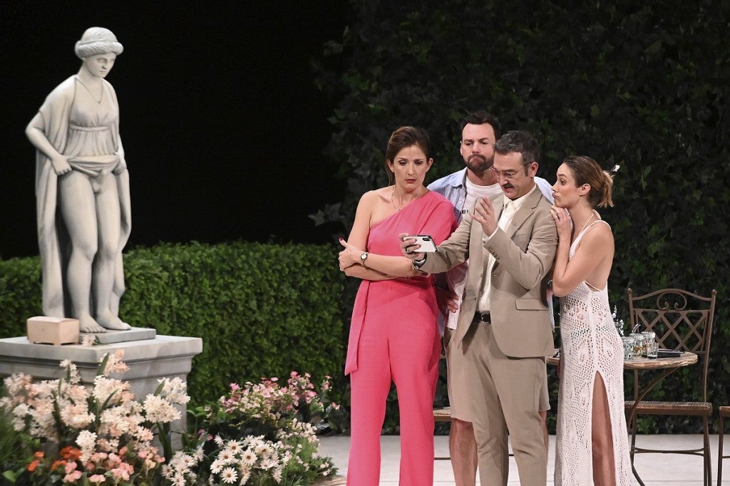 Pau, la nueva producción del Institut Valencià de Cultura, llega al Teatre Rialto. Pau, la nueva producción del Institut Valencià de Cultura, llega al Teatre Rialto.