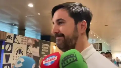 El Valencia buscará en el mercado invernal un mediocentro y un extremo El Valencia buscará en el mercado invernal un mediocentro y un extremo