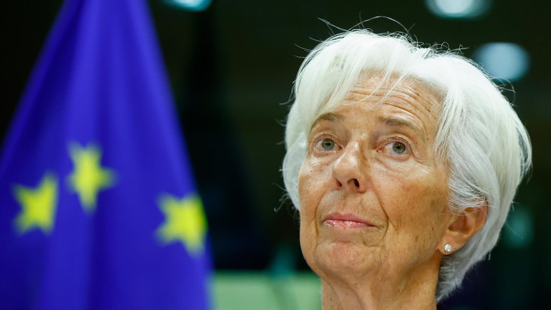 Christine Lagarde Advierte De Que Ha Aumentado El Riesgo De Recesión En ...