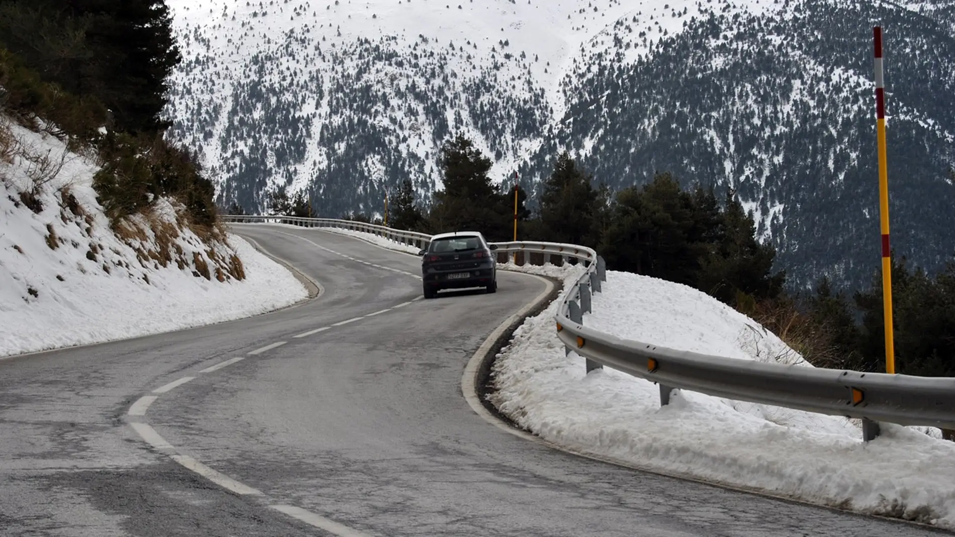 Alerta por la llegada de un chorro polar: consejos para conducir con nieve y evitar daños en tu coche