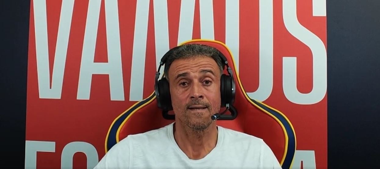 Luis Enrique debuta en Twitch: "Me gusta mucho lo de Luis Padrique" Luis Enrique debuta en Twitch: "Me gusta mucho lo de Luis Padrique"