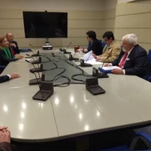 Una de las reuniones de AJYPE con grupo del Senado Una de las reuniones de AJYPE con grupo del Senado