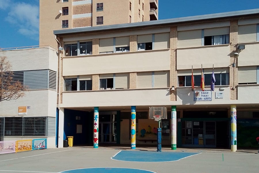 Piden pacificar la supermanzana de los colegios de La Romareda Piden pacificar la supermanzana de los colegios de La Romareda