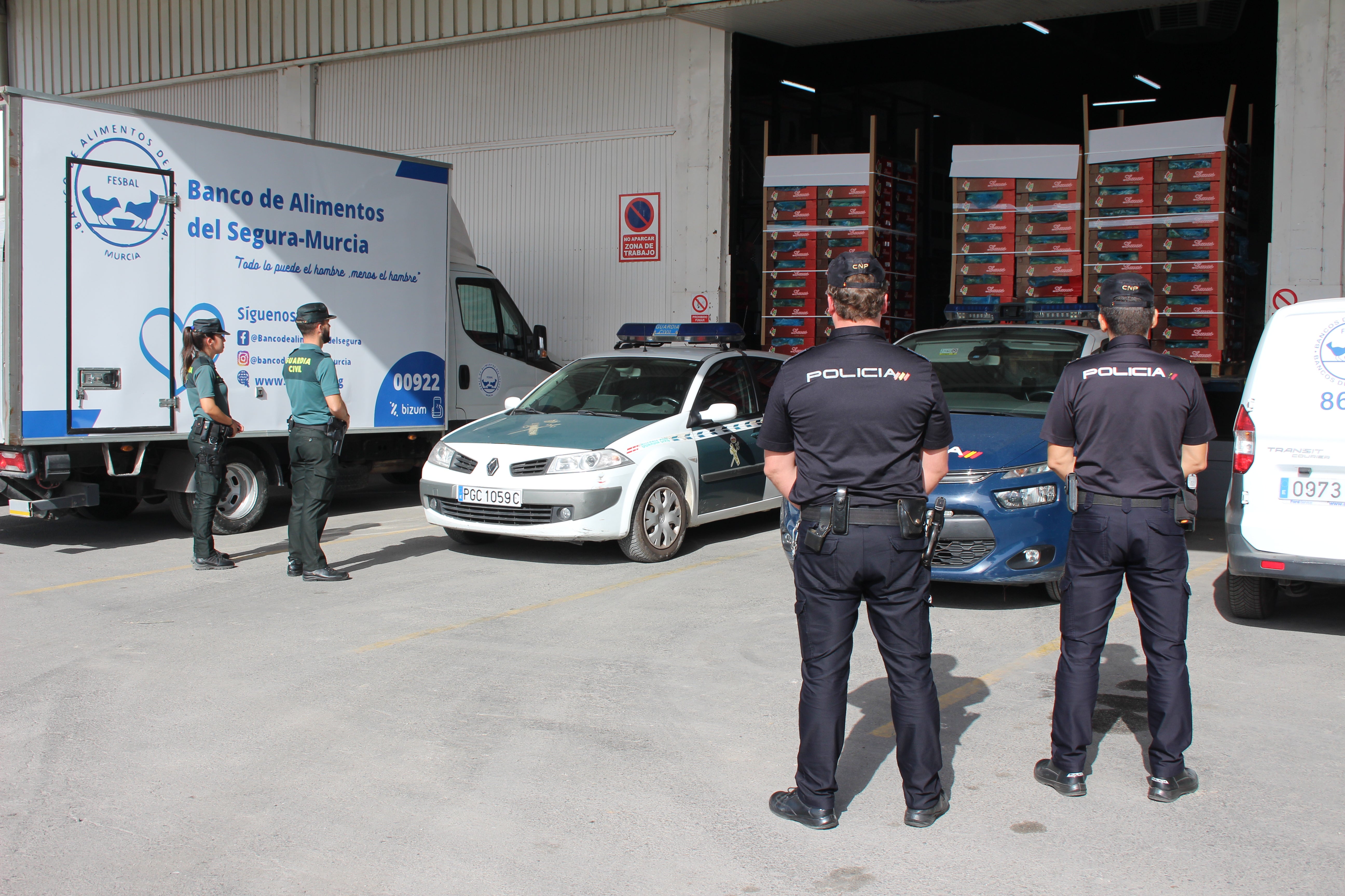 Desarticulada una organización criminal que transporta la droga a Europa entre alimentos en mal estado Desarticulada una organización criminal que transporta la droga a Europa entre alimentos en mal estado