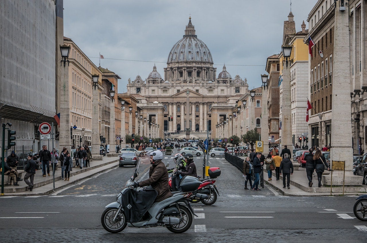 La Iglesia de Italia reconoce por primera vez estar investigando más de 600 casos de abusos sexuales La Iglesia de Italia reconoce por primera vez estar investigando más de 600 casos de abusos sexuales