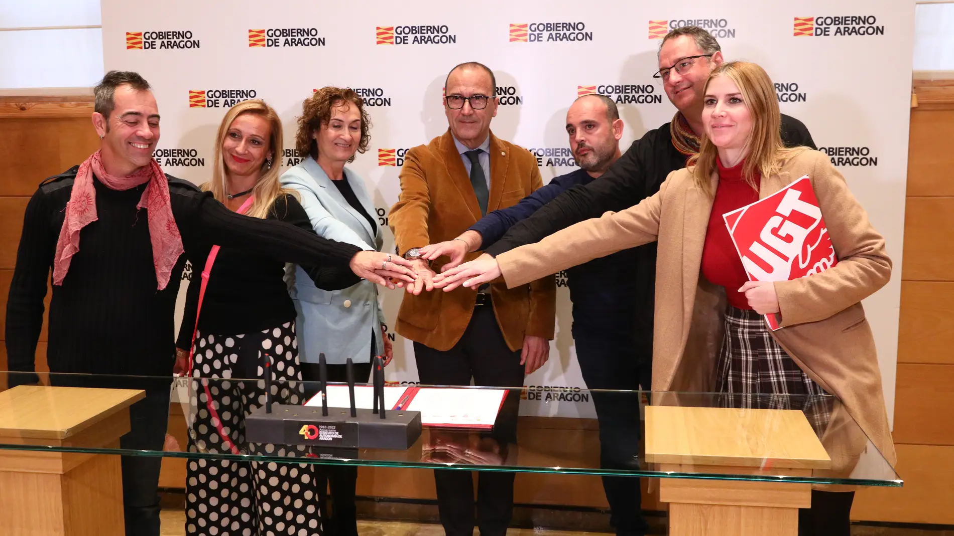 Acuerdo entre el Gobierno aragonés y los sindicatos para reducir horas lectivas