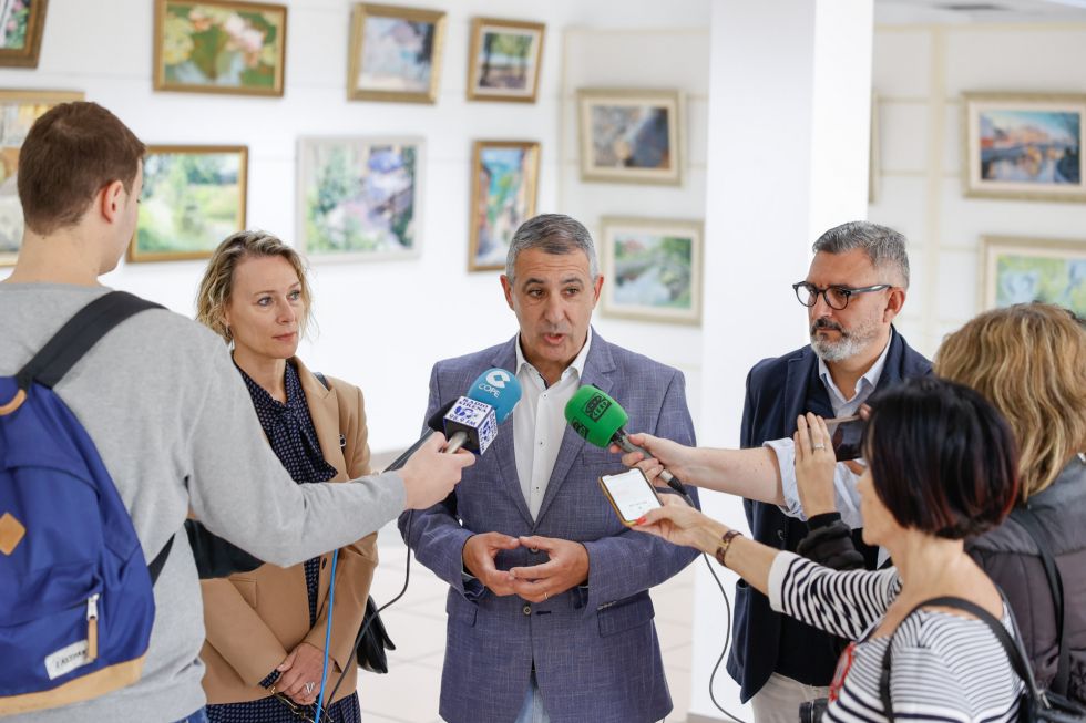 Presentan en L'Alfàs del Pi la figura del Comisionado de Urbanismo para expatriados Presentan en L'Alfàs del Pi la figura del Comisionado de Urbanismo para expatriados
