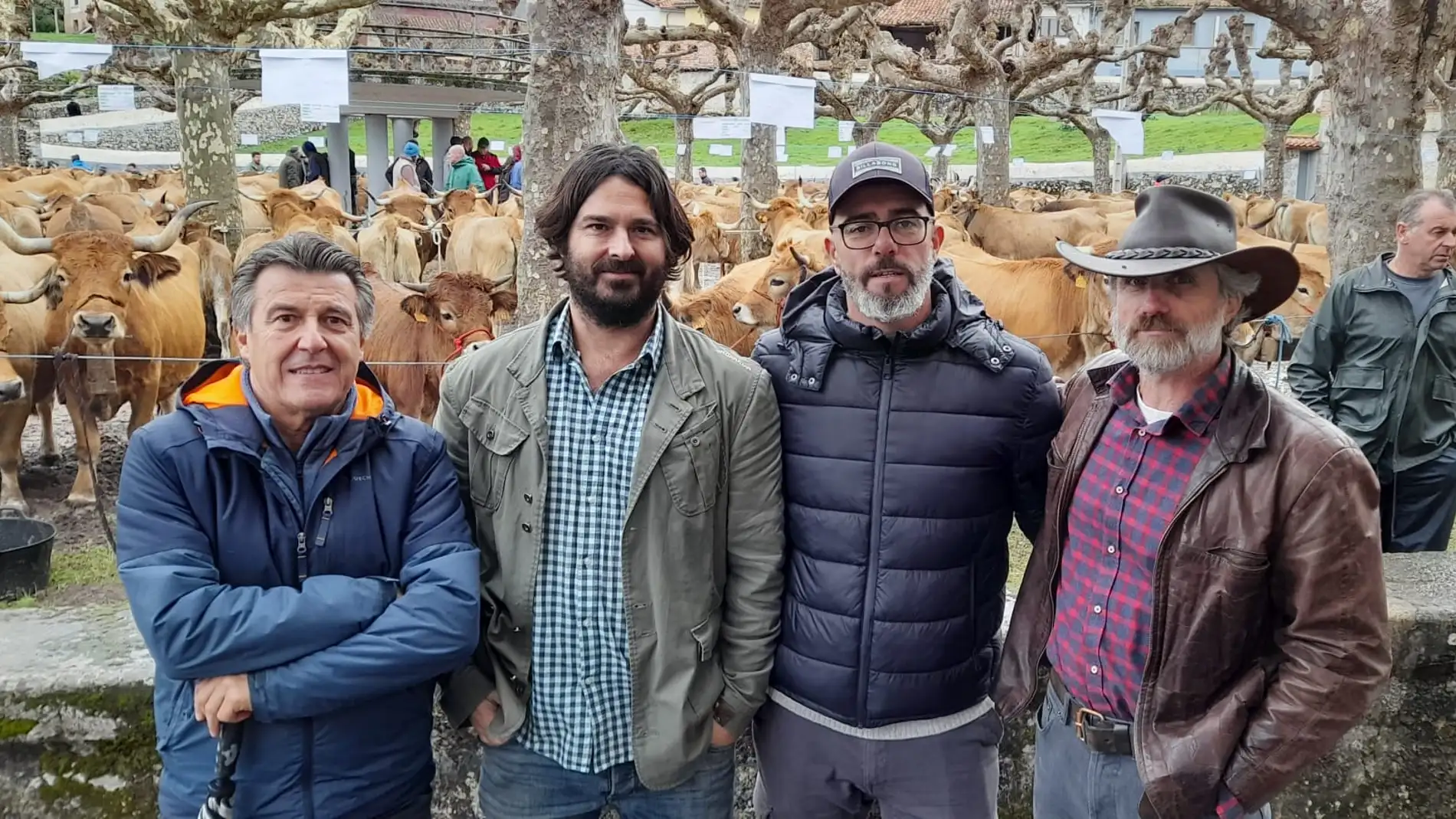 Juan Carlos Armas, Enrique Riestra, Iván García, y Xuan Valladares, el sábado en Porrúa