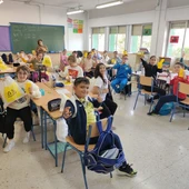 Alumnos y alumnas del CEIP Federico García Lorca durante el 'Taller de reciclaje' Alumnos y alumnas del CEIP Federico García Lorca durante el 'Taller de reciclaje'