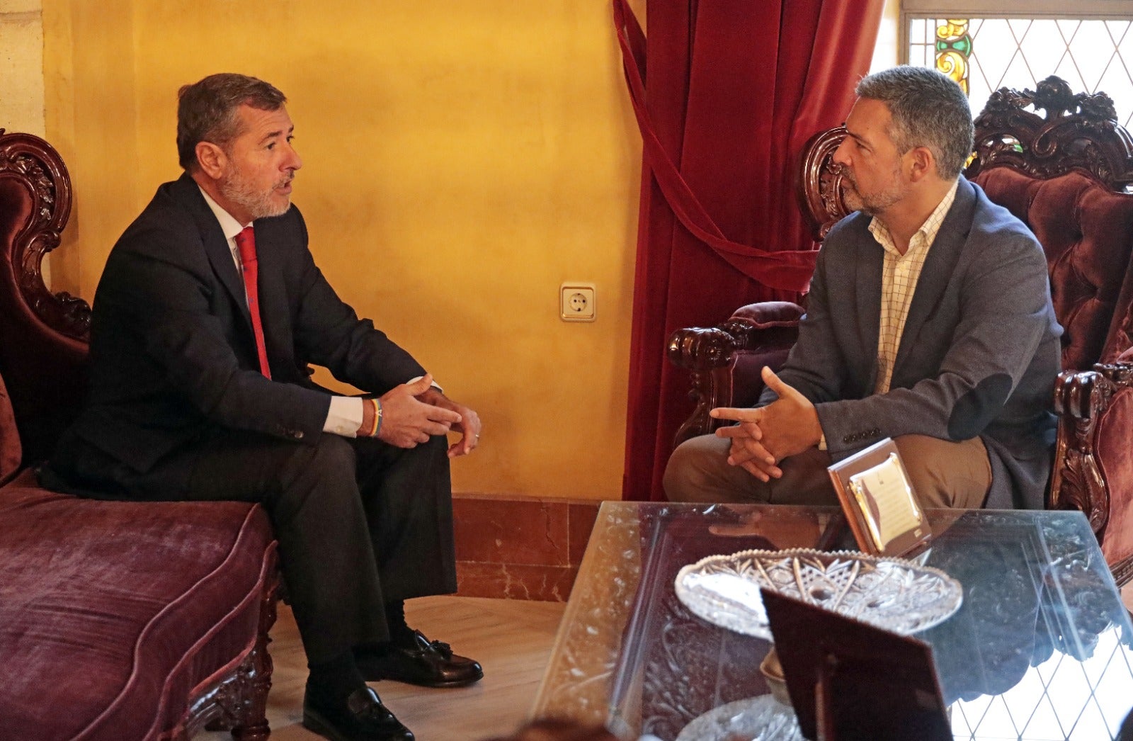 La Junta de Andalucía y Ayuntamiento de Rota acuerdan una línea de trabajo conjunto en materia social La Junta de Andalucía y Ayuntamiento de Rota acuerdan una línea de trabajo conjunto en materia social