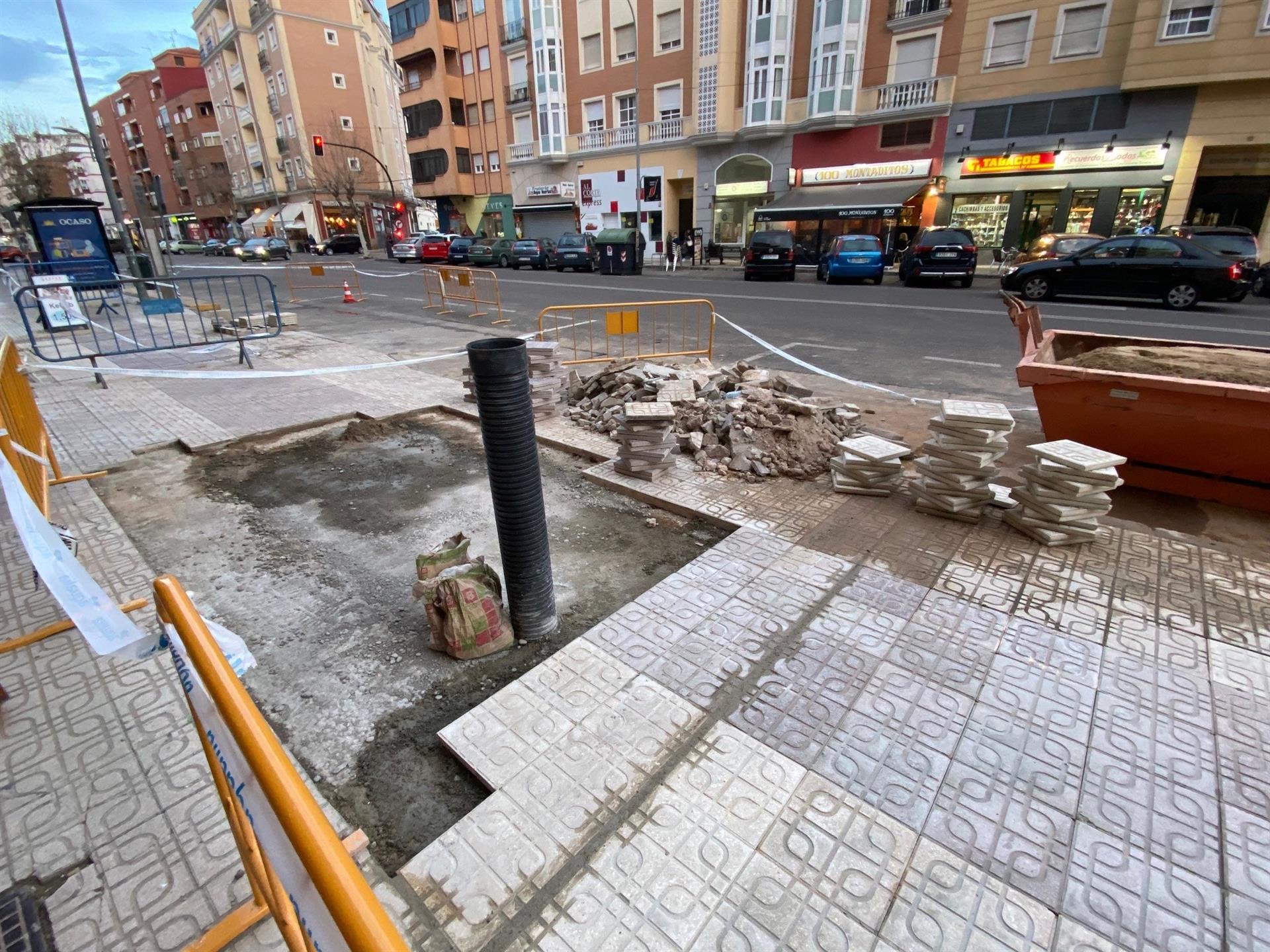 El PSOE local de Badajoz pide que no se perjudique con obras al comercio de avenidas Ricardo Carapeto y Juan Carlos I El PSOE local de Badajoz pide que no se perjudique con obras al comercio de avenidas Ricardo Carapeto y Juan Carlos I