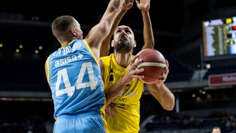 Oliver Artega, en el partido ante Estudiantes