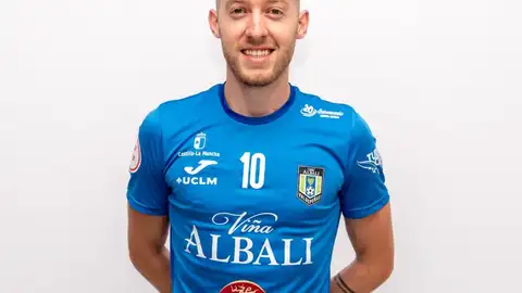 Diones Alex Veroneze "Batería", jugador del Viña Albali F. S. Valdepeñas Diones Alex Veroneze "Batería", jugador del Viña Albali F. S. Valdepeñas