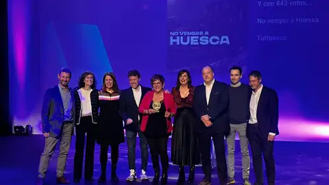 Representantes de Huesca La Magia en la entrega de los Premios Agripina Representantes de Huesca La Magia en la entrega de los Premios Agripina