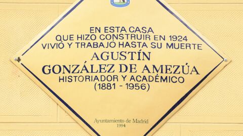 Cr&oacute;nicas de un villano