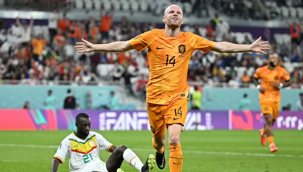 Klaassen celebra su gol ante Senegal