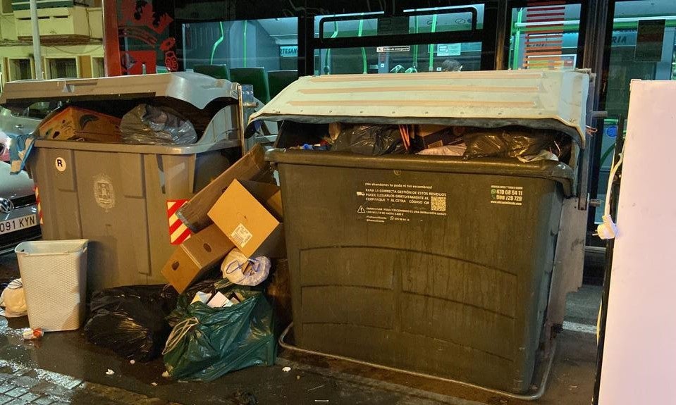 La Coordinadora Alicante Limpia exige un mejor servicio de recogida de residuos y mayor civismo social La Coordinadora Alicante Limpia exige un mejor servicio de recogida de residuos y mayor civismo social
