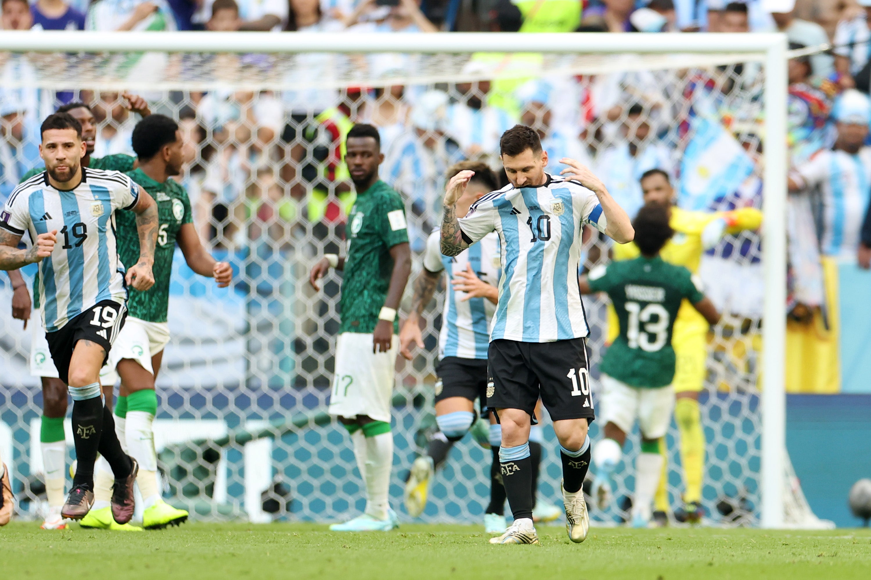 Arabia Saudí sorprende a Argentina en el debut Arabia Saudí sorprende a Argentina en el debut