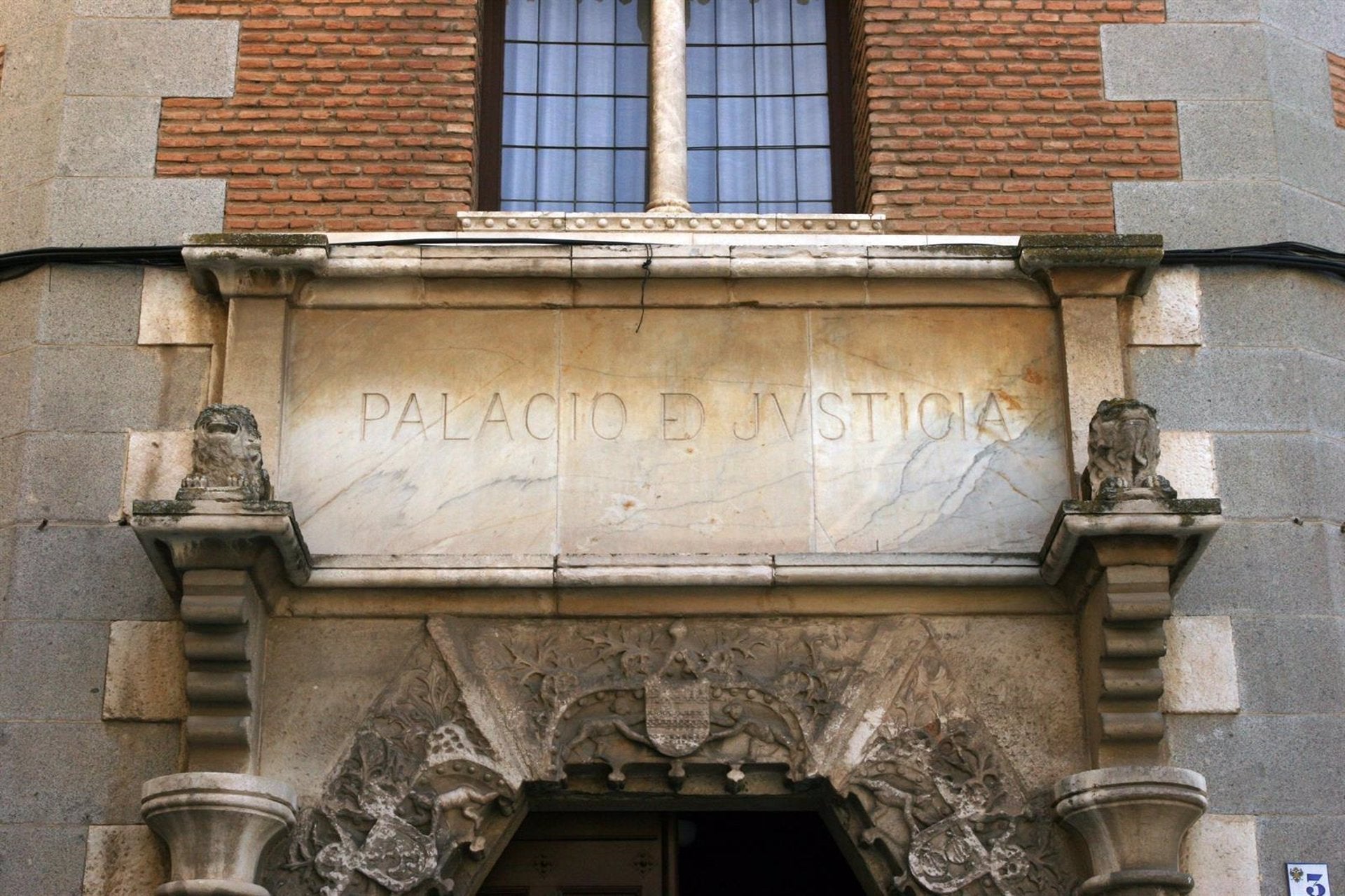 Condenan a 22 años de cárcel al acusado de matar a su exmujer en La Puebla de Almoradiel (Toledo) Condenan a 22 años de cárcel al acusado de matar a su exmujer en La Puebla de Almoradiel (Toledo)