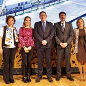 La expedición que ha presentado en Madrid la candidatura Alicantina 